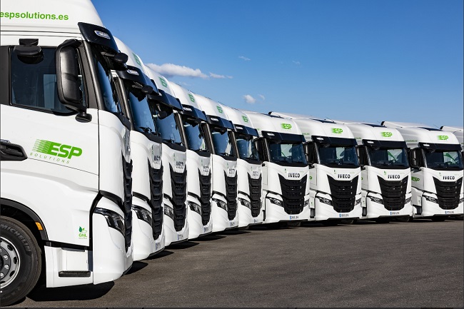 IVECO entrega 300 unidades del IVECO S-WAY NP de GNL a ESP Solutions
