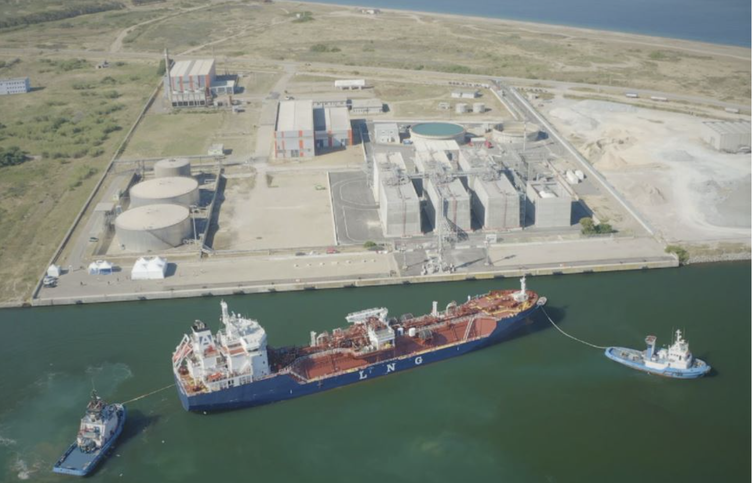 Terminal Cerdeña, Italia. Imagen cortesia Avenir LNG