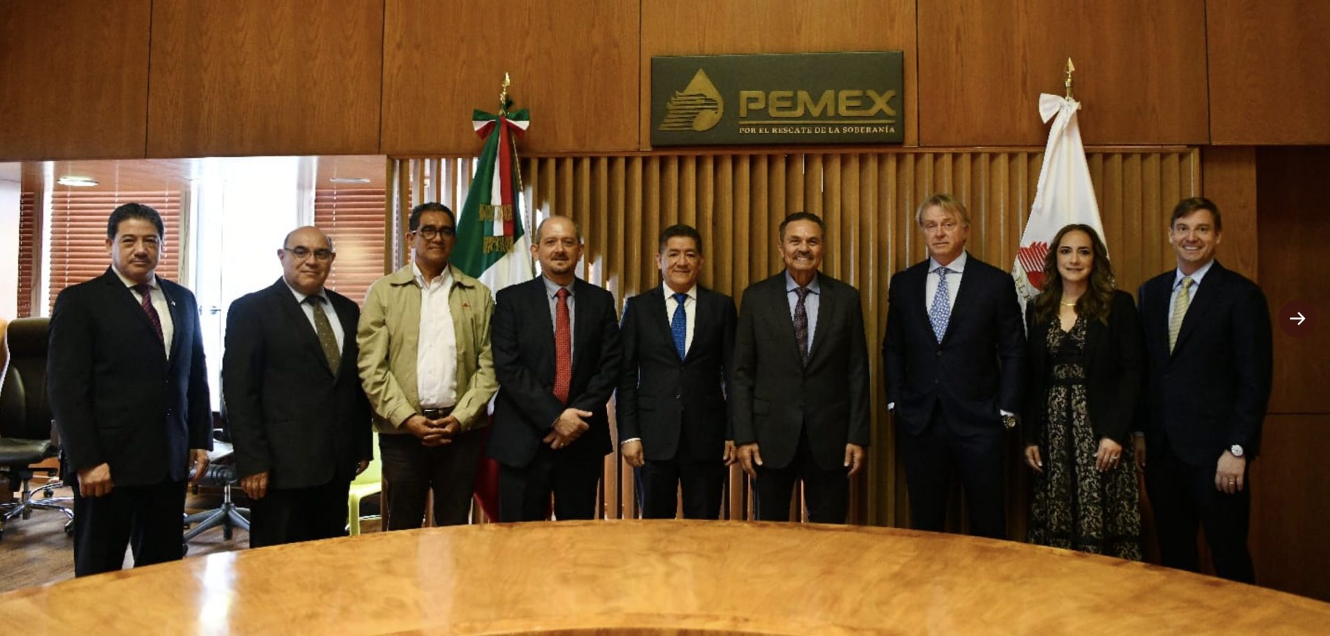 Pemex firma contrato con New Fortress Energy para reanudar trabajos en campo Lakach