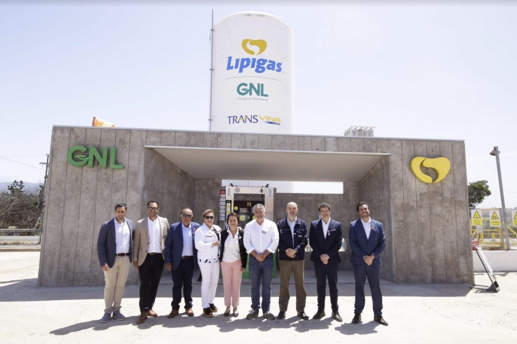 Lipigas-inaugura-segunda-estacion-de-servicio-para-camiones-a-gas-natural-licuado-GNL-2