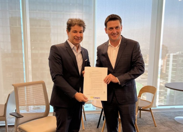 Empresas Lipigas y Omega Green firman alianza para explorar la comercialización de Gas Licuado Verde en Chile