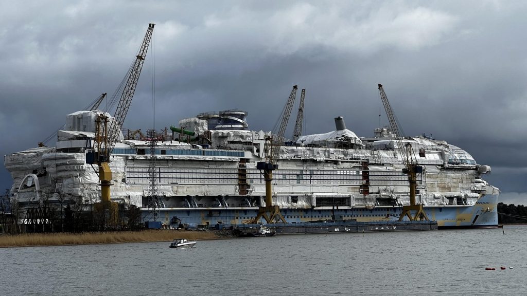 El crucero más grande y avanzado del mundo será propulsado a GNL