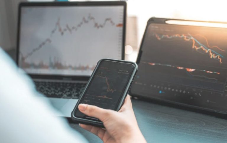 Las 11 mejores acciones de GNL para comprar en la bolsa