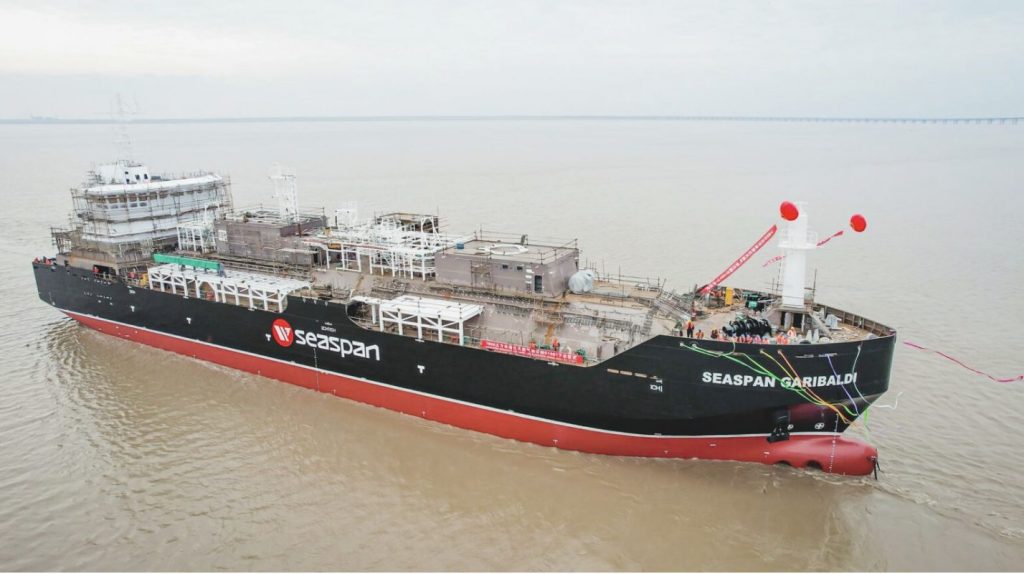 Seaspan lanza el primer buque búnker de GNL que servirá en Panamá