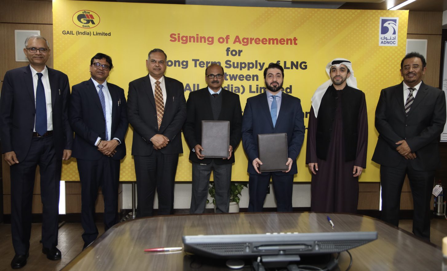 GAIL y ADNOC Gas firman un contrato de GNL a largo plazo