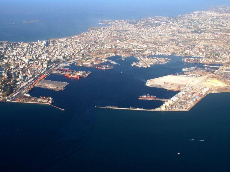 Reganosa refuerza su expansión en África con la supervisión de una terminal de GNL en Dakar