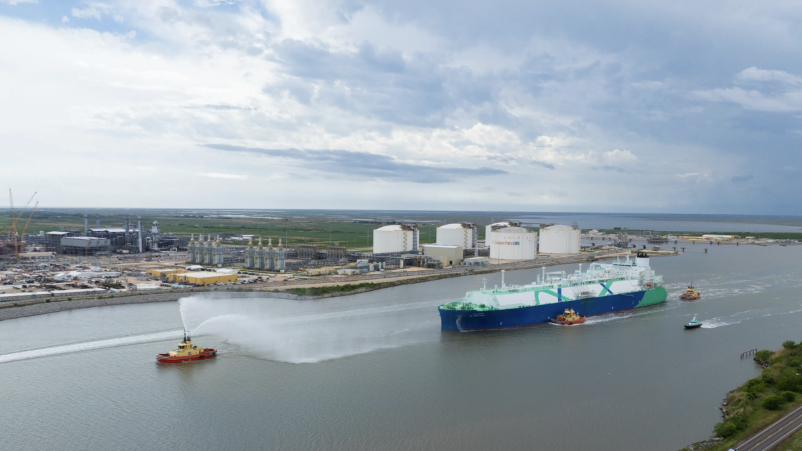 Primer cargamento de exportación de GNL zarpa de Golden Pass LNG